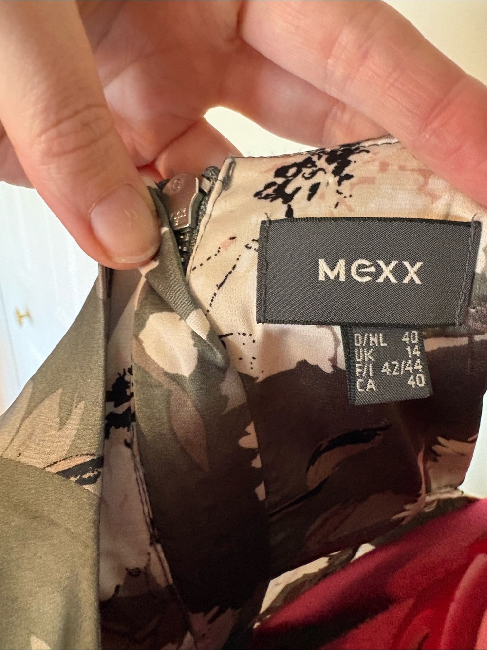 Mexx Olive Green Floral Pleated Square Neck Sleeveless Blouse Top 40 - Picture 2 of 12